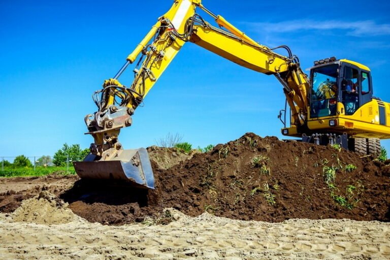 Compact & Mini Excavators: The Ultimate Guide for Contractors and Equipment Buyers (2026)